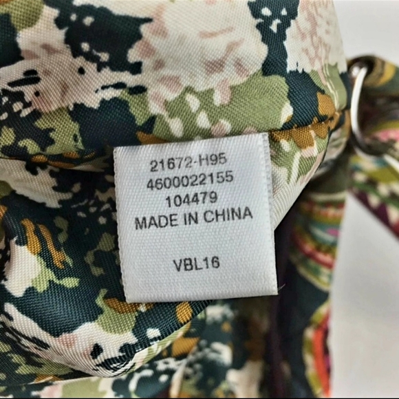 Vera Bradley Iconic Triple Zip Hipster Heirloom Paisley Crossbody Bag - Picture 13 of 14